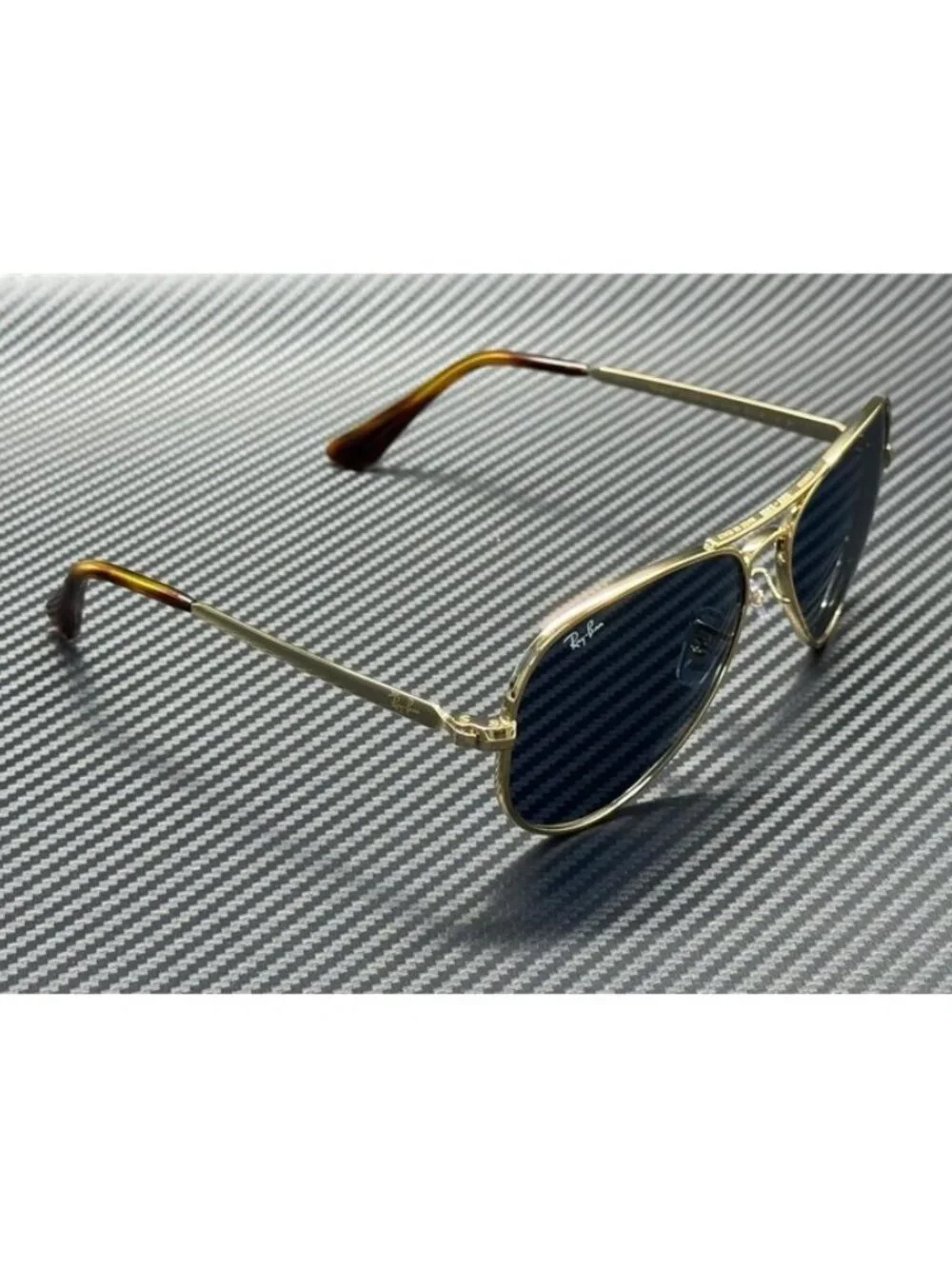 Ray-Ban new tags
